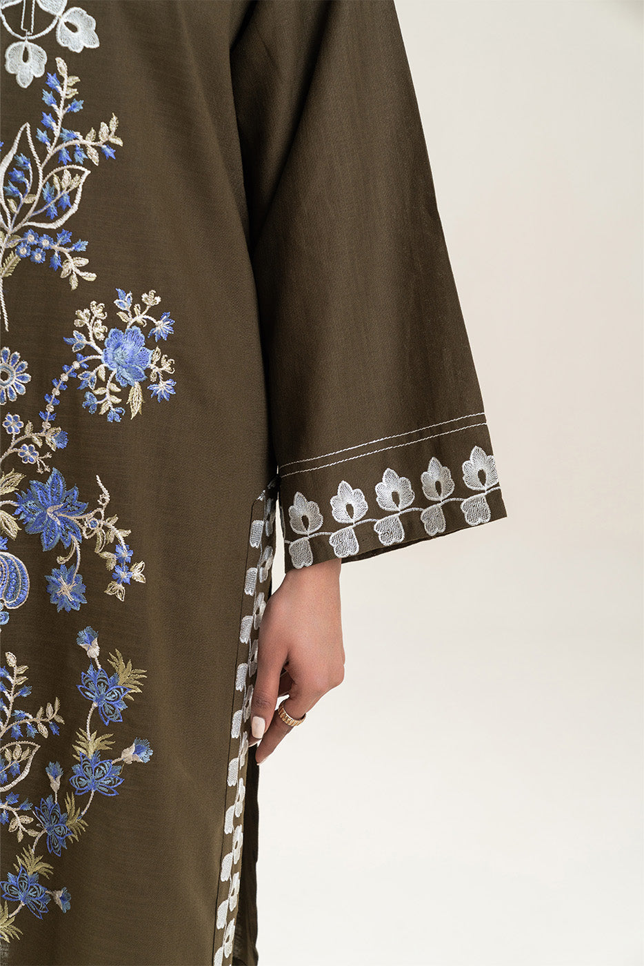 2 PIECE EMBROIDERED SLUB KHADDAR SUIT (PRET)