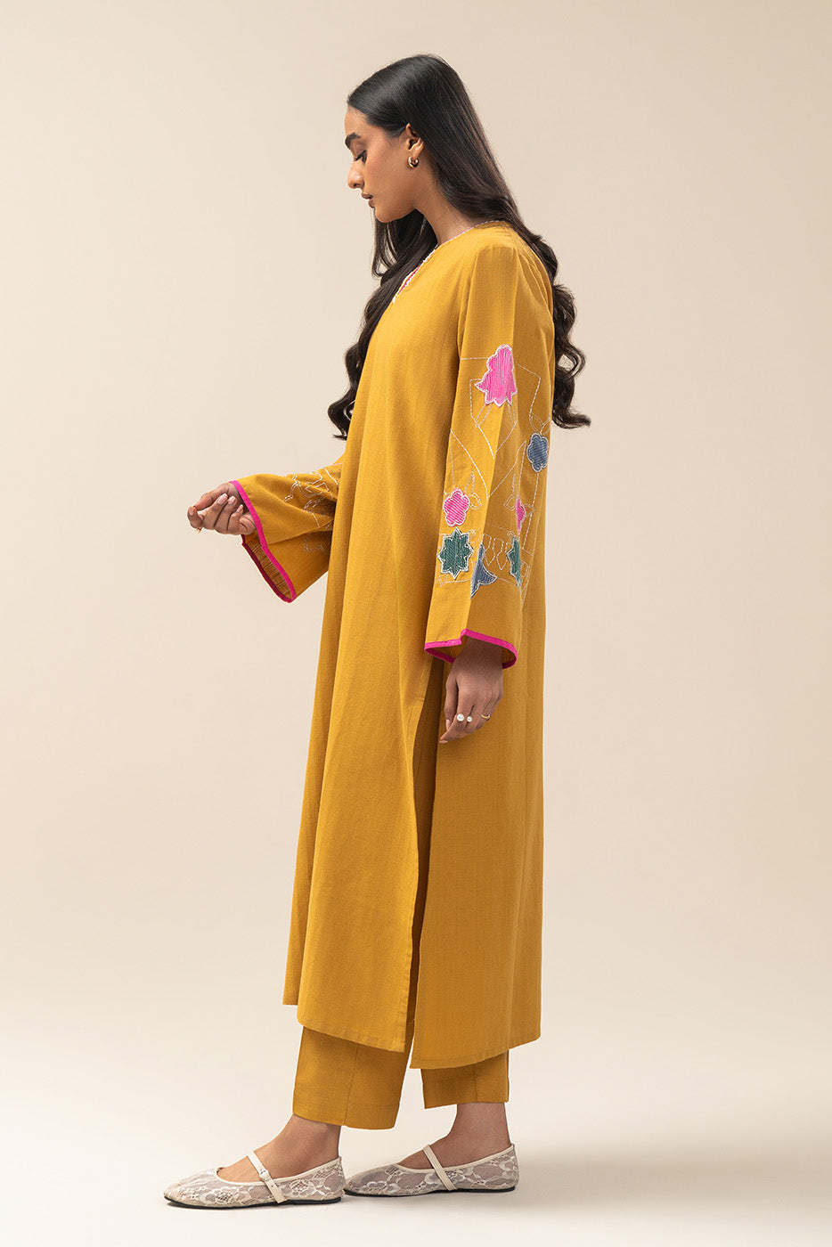 2 PIECE EMBROIDERED DOBBY SUIT (PRET)