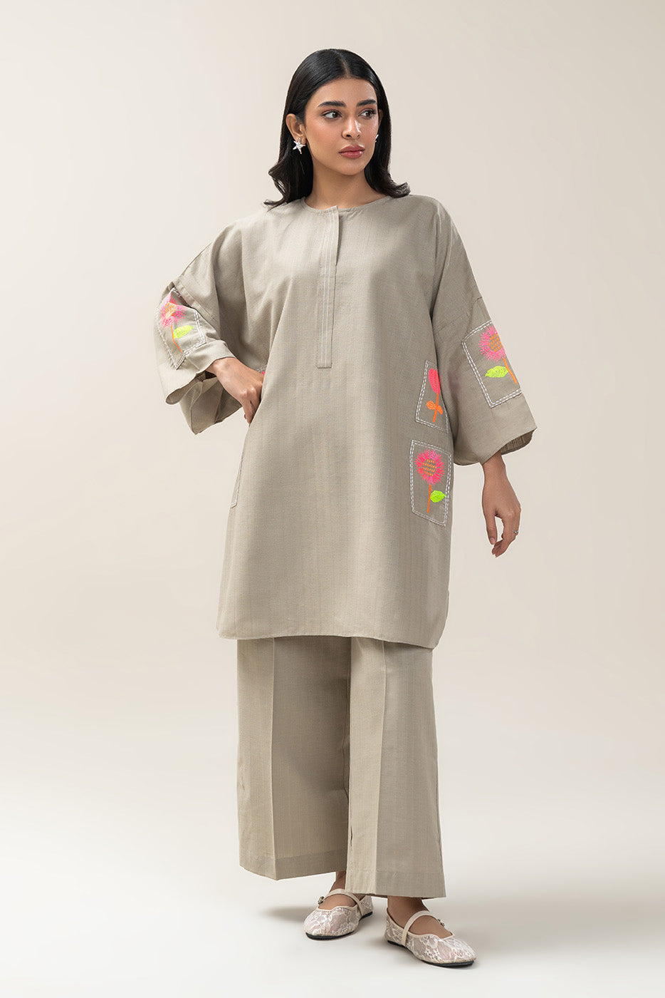 2 PIECE EMBROIDERED DOBBY SUIT (PRET)