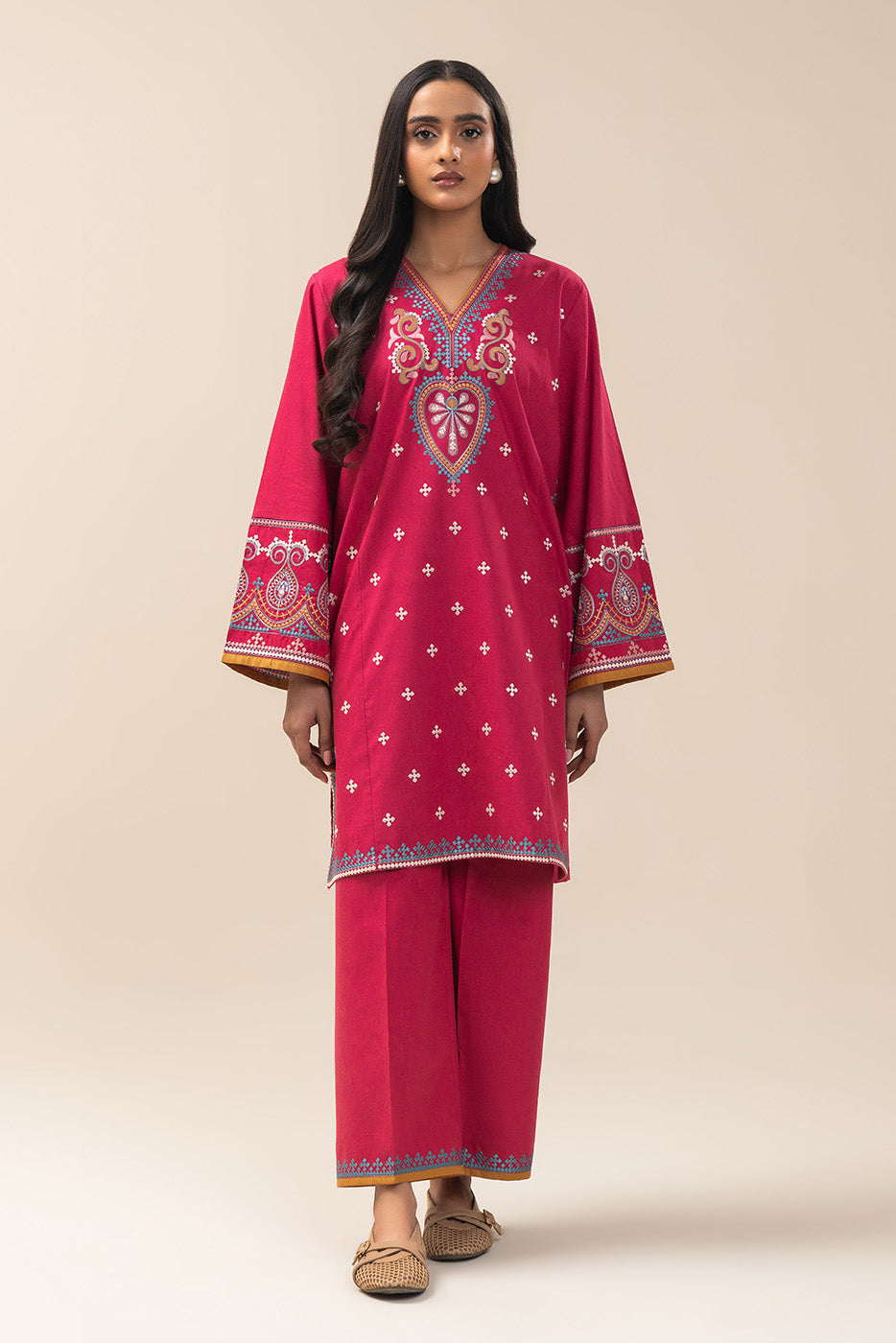 2 PIECE EMBROIDERED KARANDI SUIT (PRET)