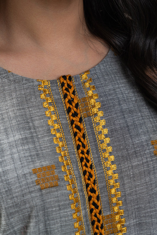 3 PIECE EMBROIDERED KHADDAR SUIT (PRET)