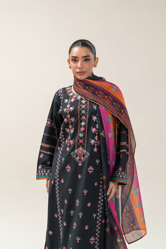 3 PIECE EMBROIDERED KARANDI SUIT (PRET)