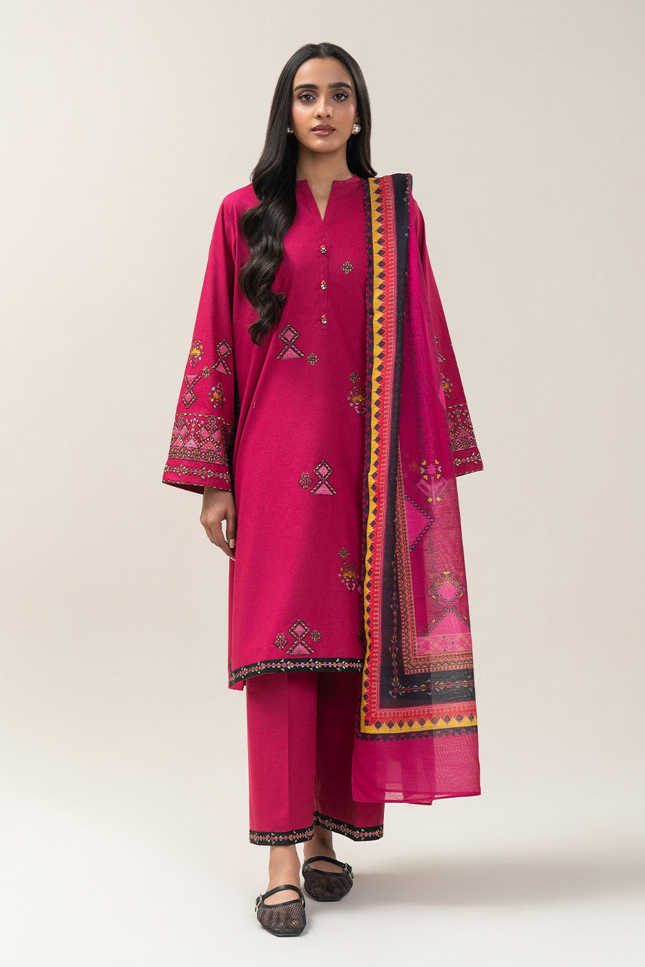 3 PIECE EMBROIDERED KARANDI SUIT (PRET)