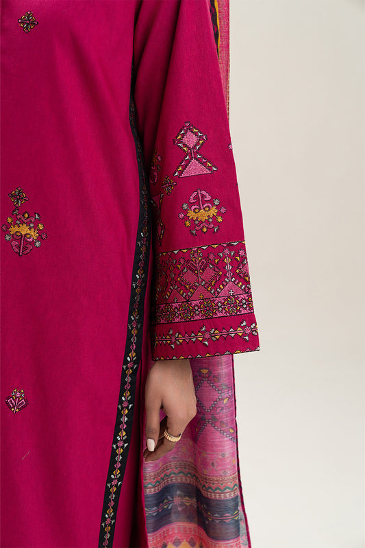3 PIECE EMBROIDERED KARANDI SUIT (PRET)