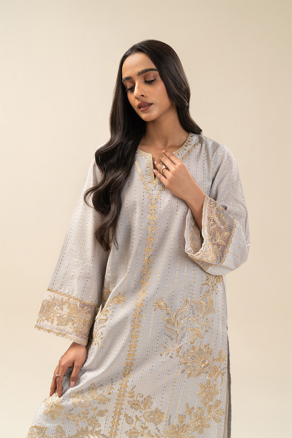 2 PIECE EMBROIDERED TWO TONE SUIT (PRET)