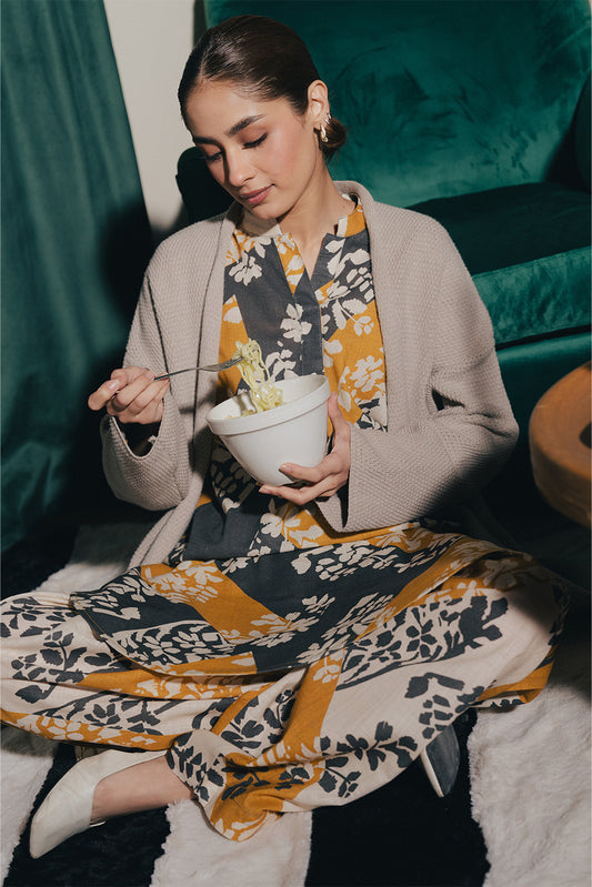 2 PIECE PRINTED KHADDAR SUIT (PRET)