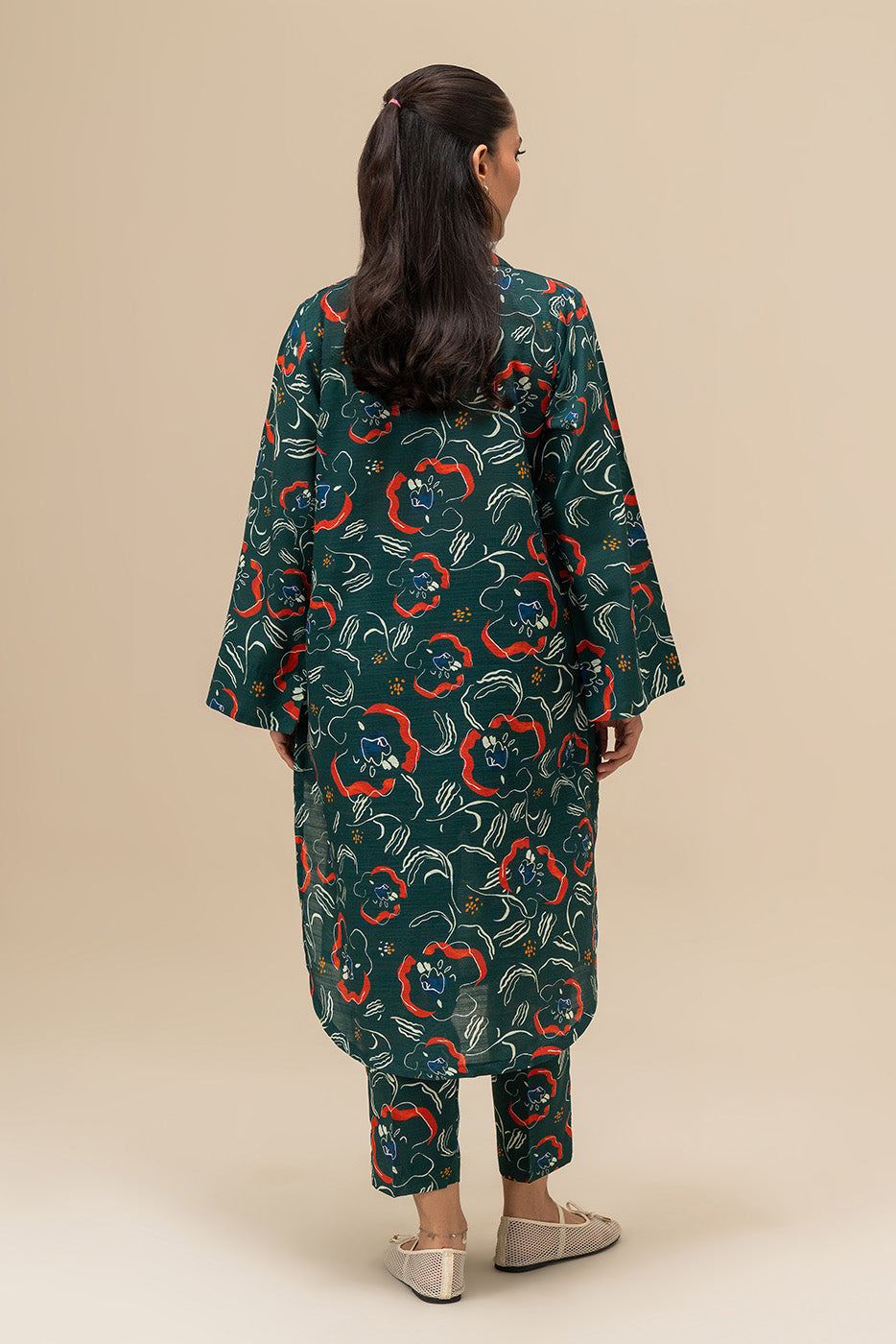 2 PIECE PRINTED KHADDAR SUIT (PRET)