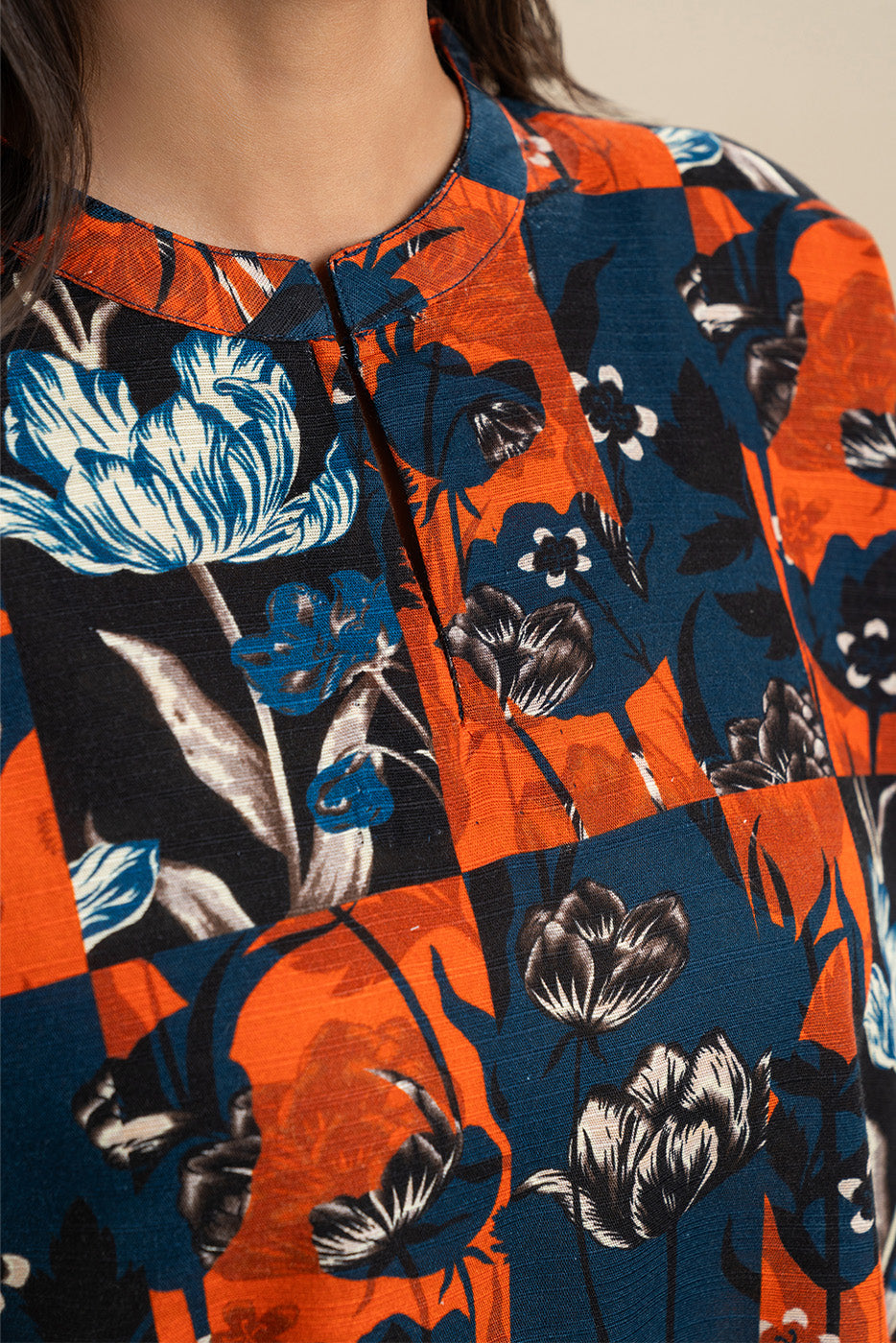 2 PIECE PRINTED KHADDAR SUIT (PRET)