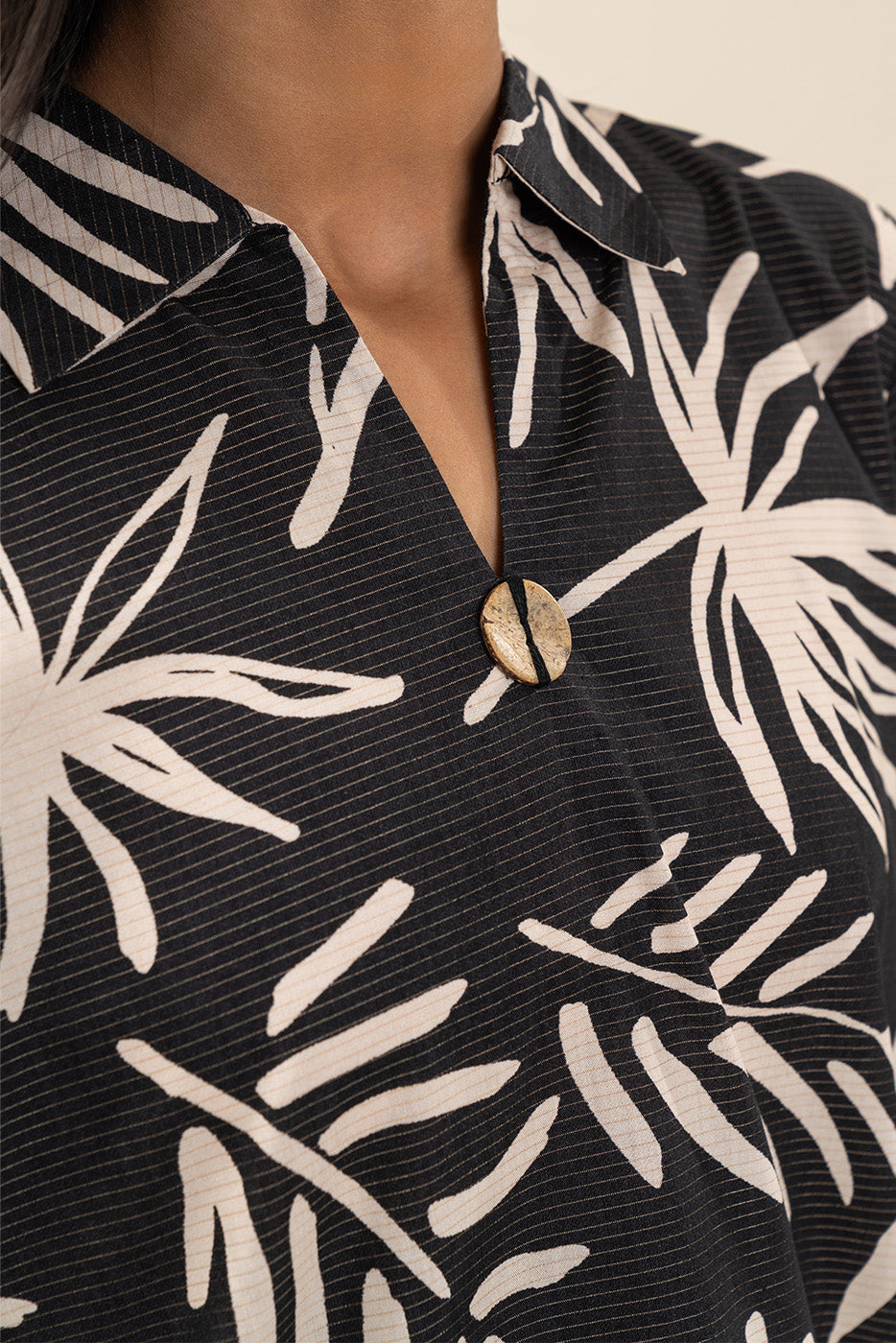 2 PIECE PRINTED KHADDAR SUIT (PRET)