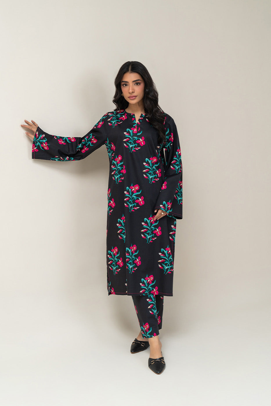2 PIECE PRINTED COTTON VISCOSE SUIT (PRET)