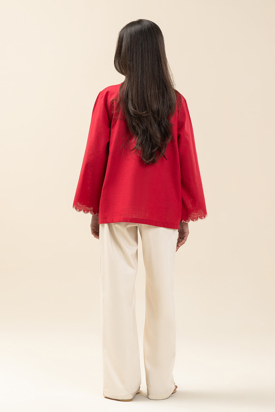 EMBROIDERED TWO WAY SLUB TOP (FLOW)