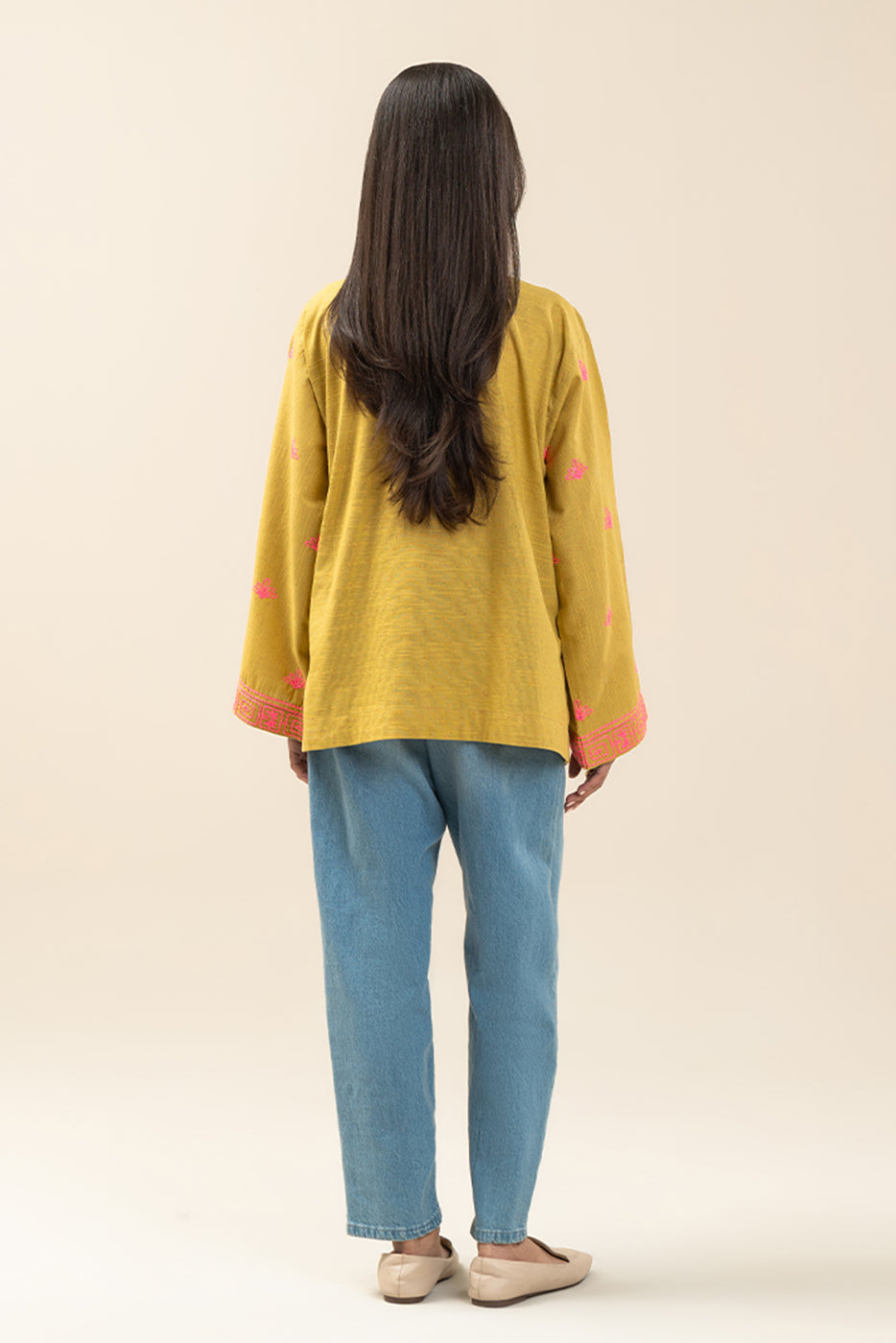 EMBROIDERED  MULTI NEPS TOP (PRET)