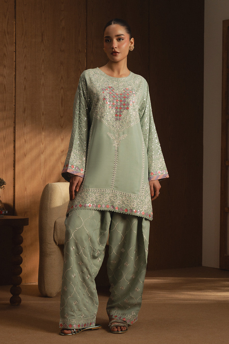 2 PIECE EMBROIDERED RAW SILK SUIT (LUXURY PRET)