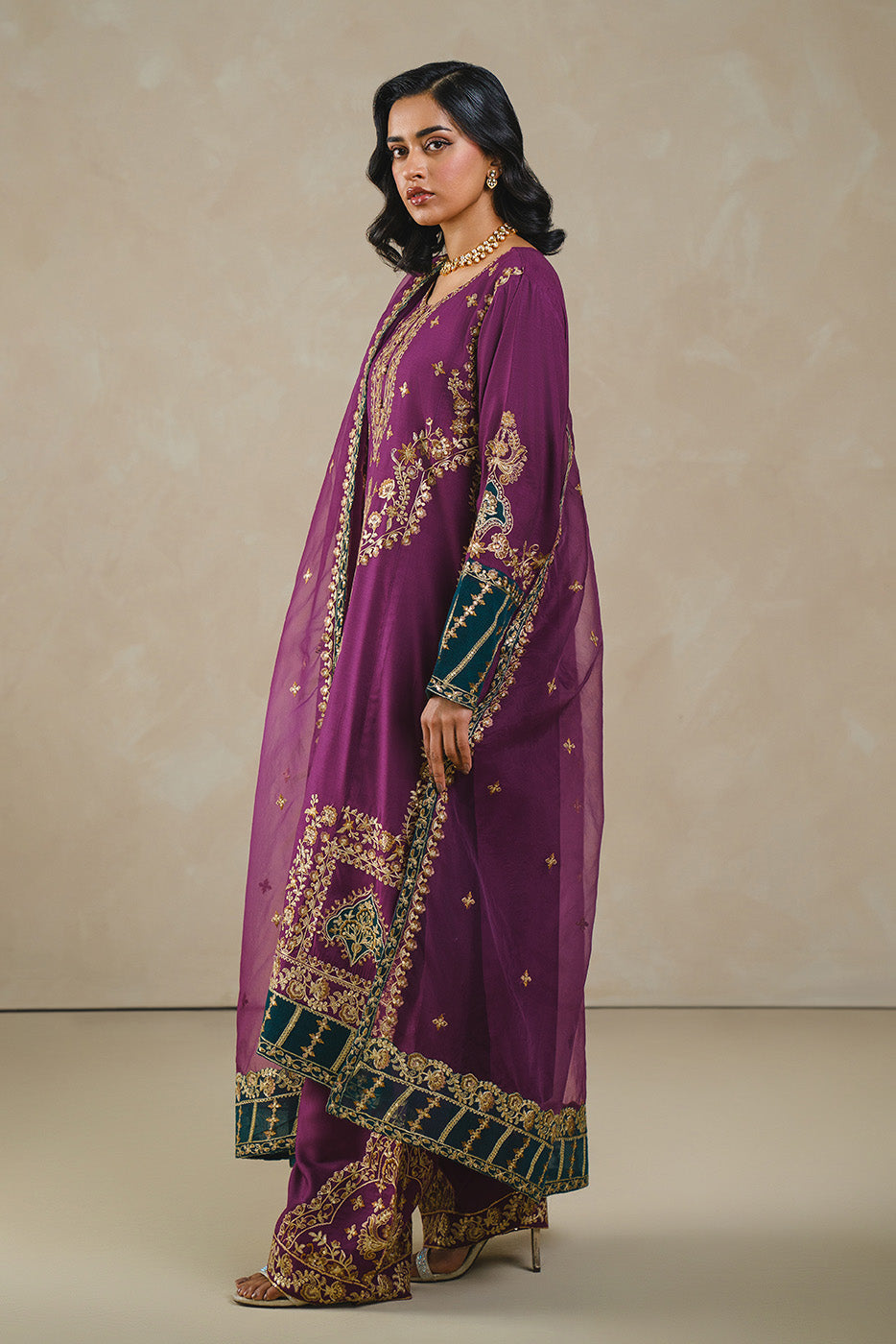 2 PIECE EMBROIDERED KHADDAR SUIT (LUXURY PRET)