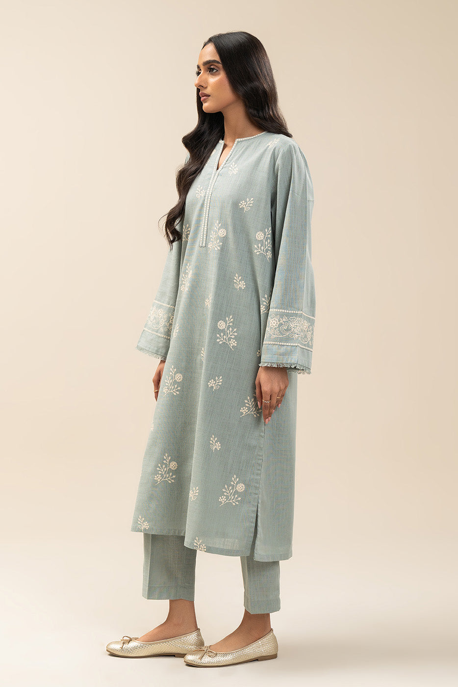 2 PIECE EMBROIDERED TWO WAY SLUB SUIT (PRET)