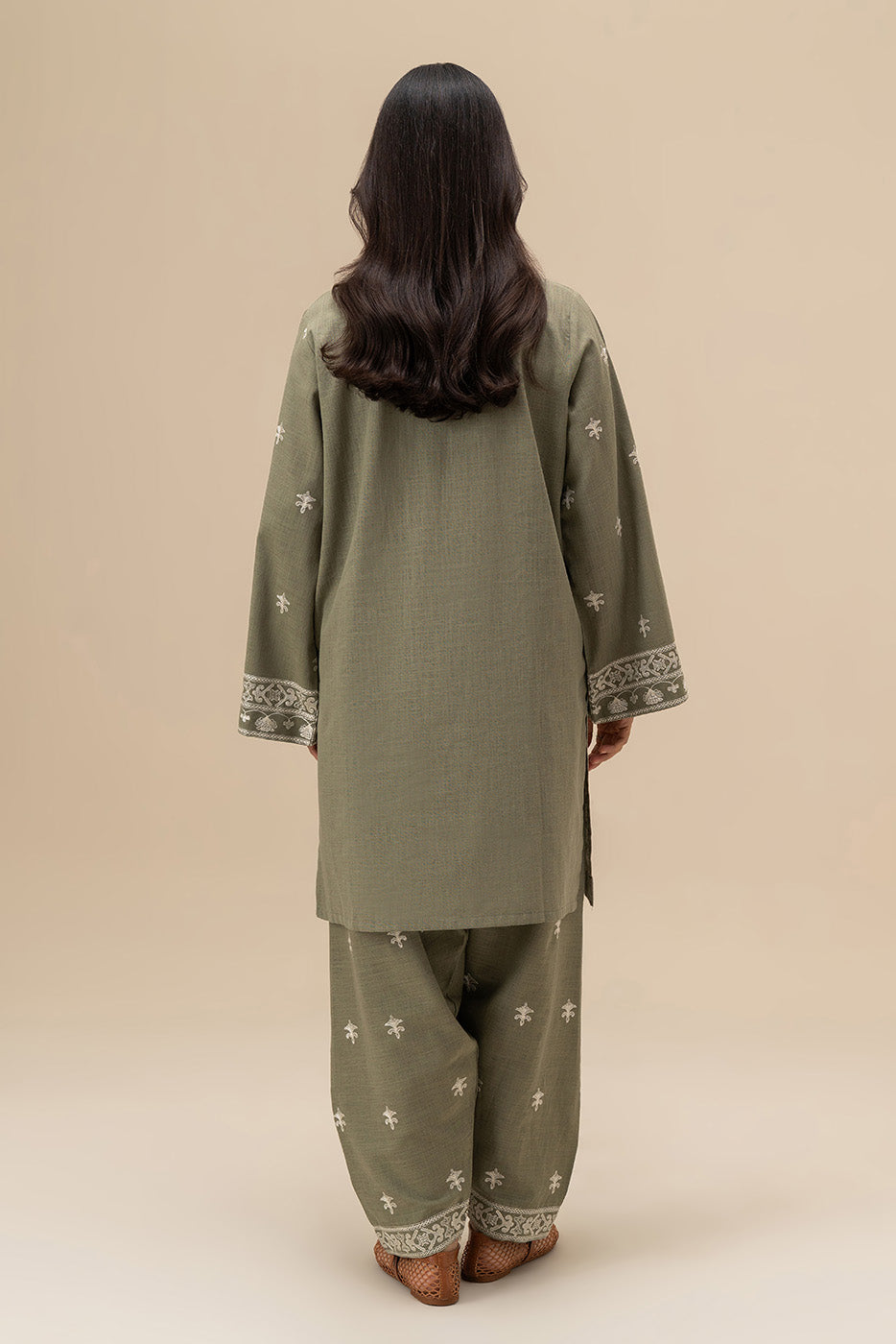 2 PIECE EMBROIDERED TWO WAY SLUB SUIT (PRET)