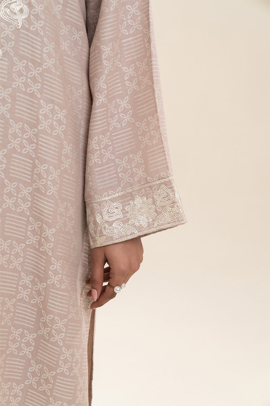 2 PIECE EMBROIDERED YARN DYED SELF JACQUARD SUIT (PRET)