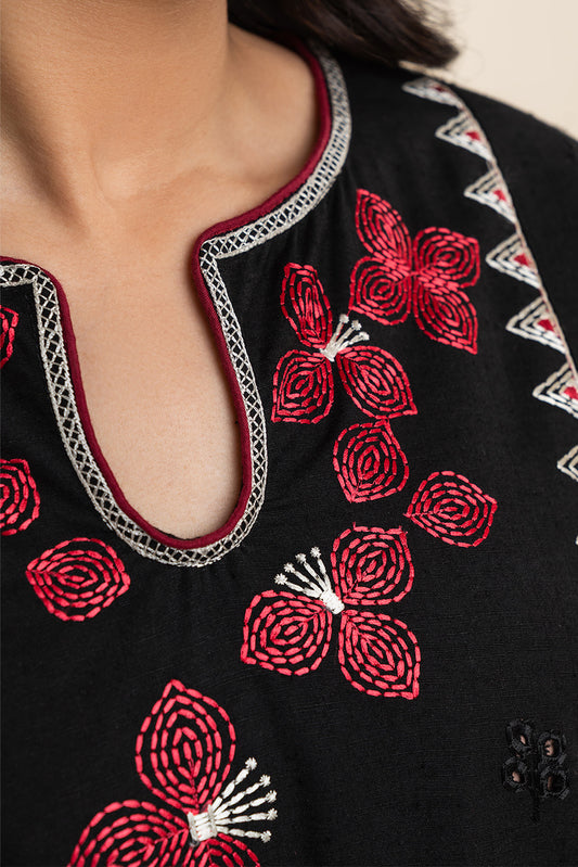 2 PIECE EMBROIDERED KARANDI SUIT (PRET)