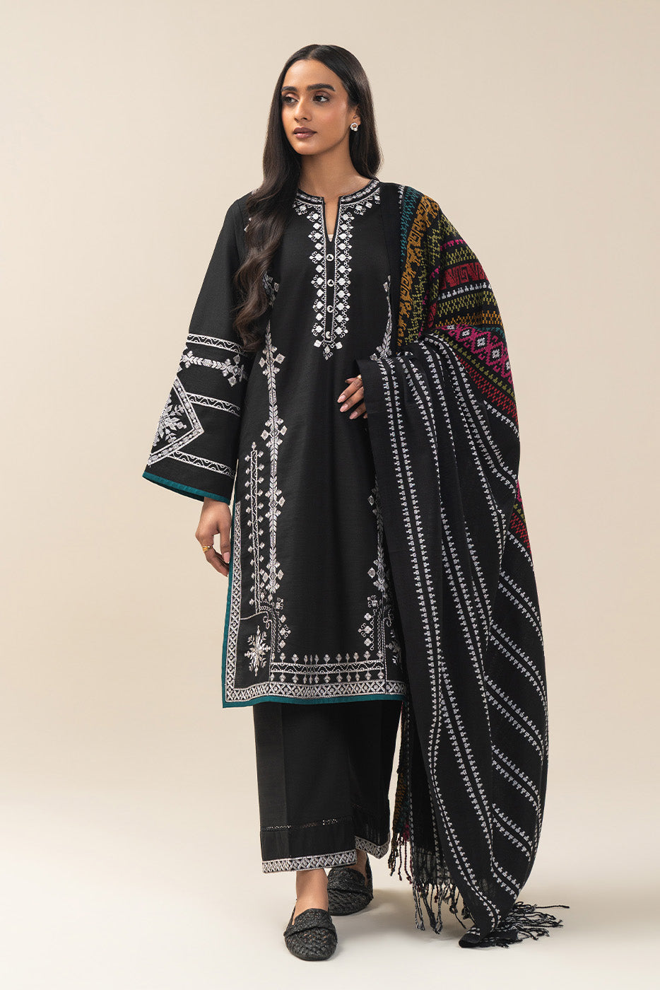 3 PIECE EMBROIDERED SLUB KHADDAR SUIT (PRET)