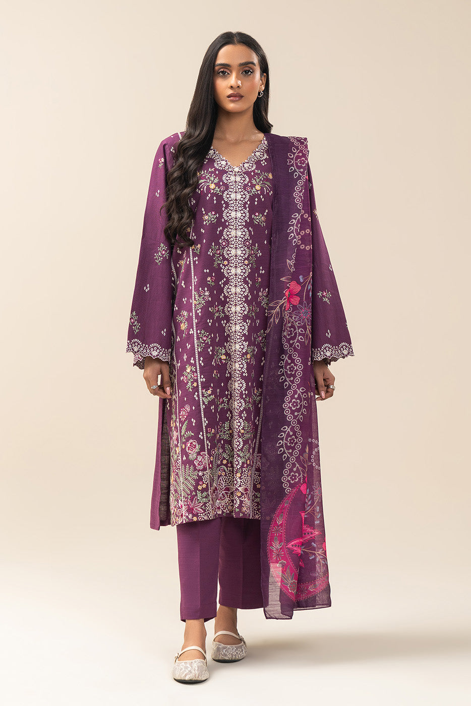 3 PIECE EMBROIDERED SLUB KHADDAR SUIT (PRET)