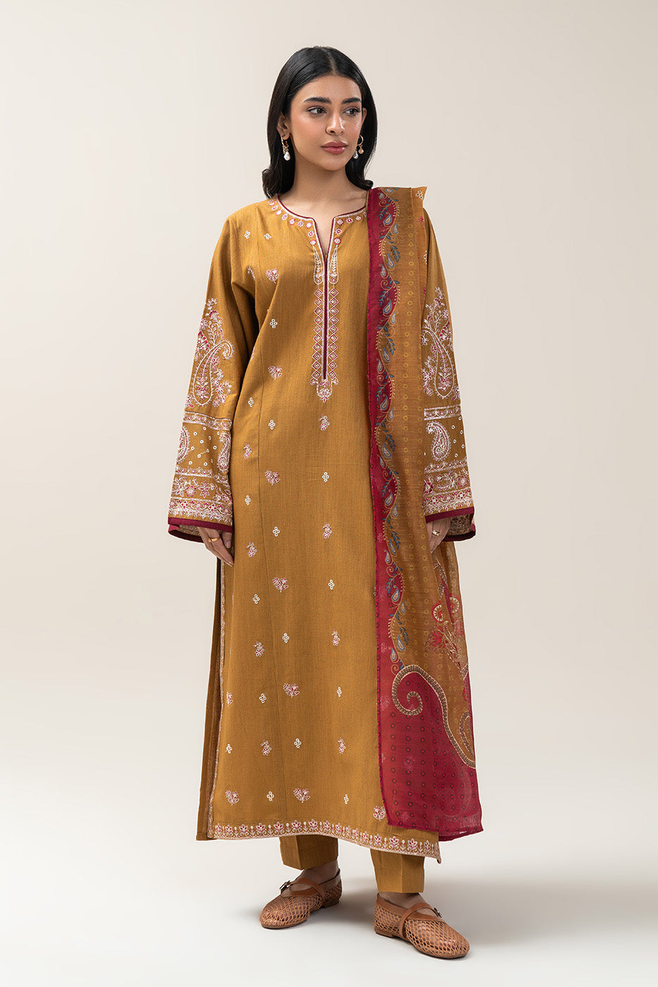 3 PIECE EMBROIDERED KHADDAR SUIT (PRET)