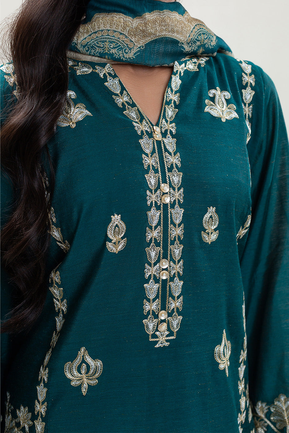 3 PIECE EMBROIDERED GOLD ZARI SUIT (PRET)