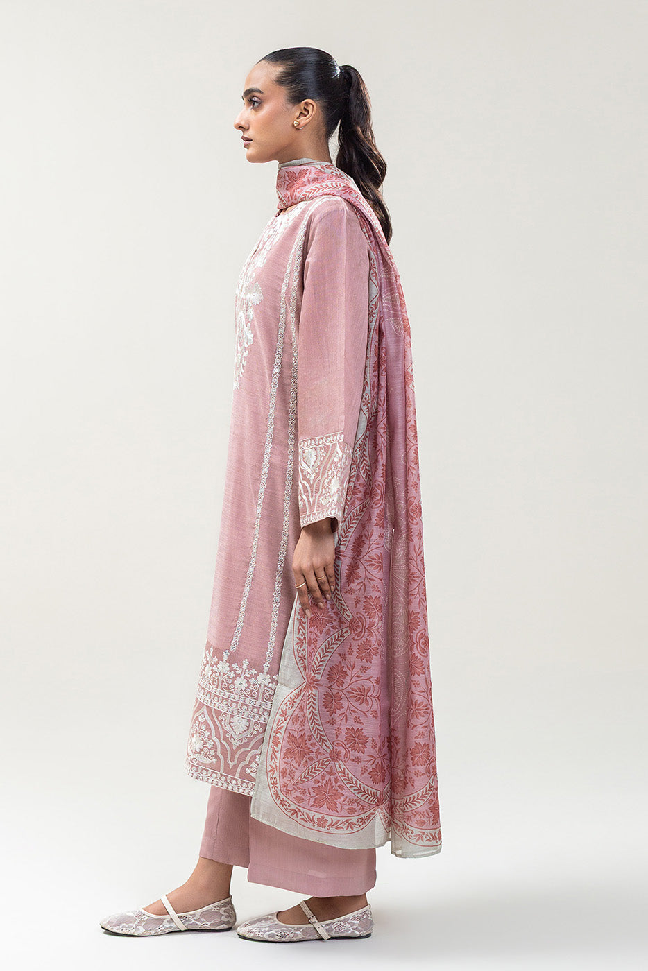 3 PIECE EMBROIDERED GOLD ZARI SUIT (PRET)