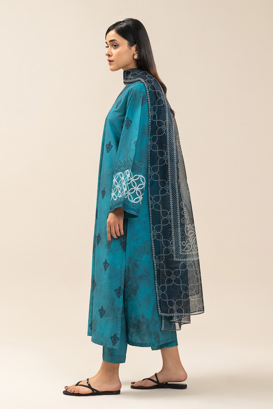 3 PIECE EMBROIDERED COTTON VISCOSE SUIT (HIGH CASUAL)