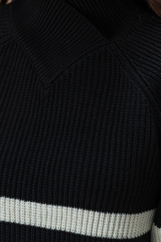WRAP-AROUND COLLAR STRIPED PULLOVER