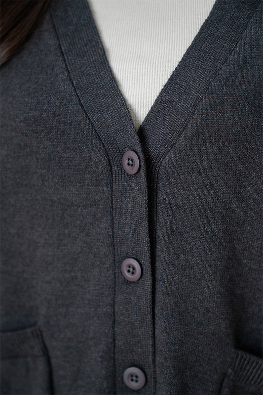 V-NECK LOOSE FIT CARDIGAN