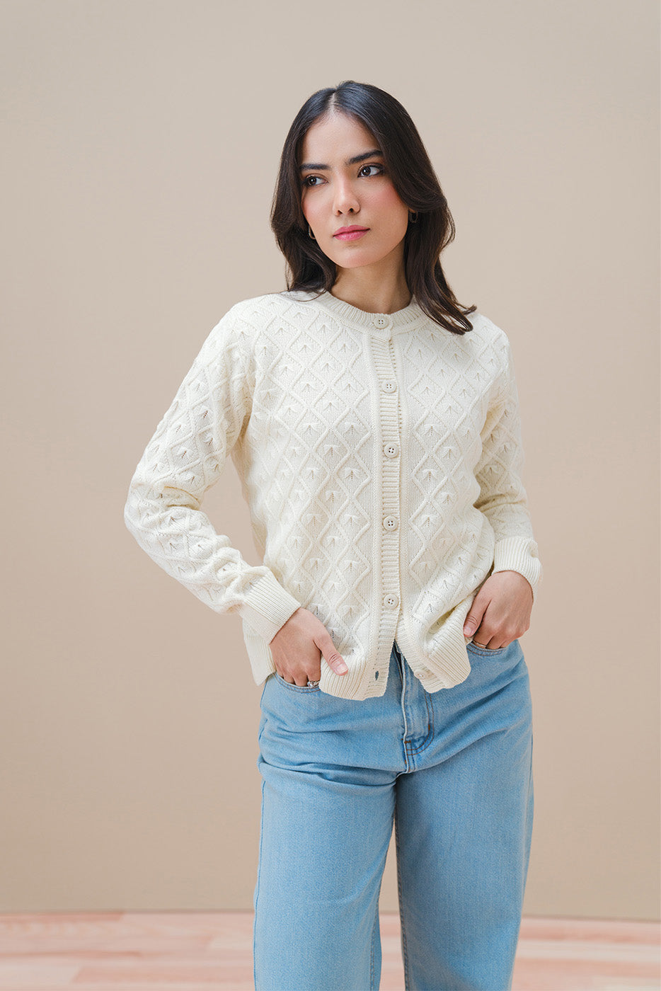 CREW NECK SLIM FIT CARDIGAN