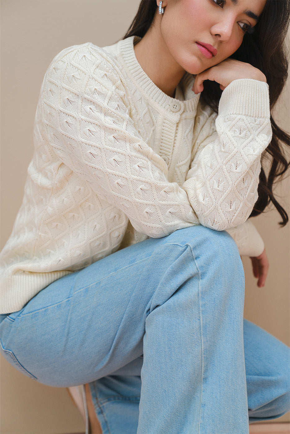 CREW NECK SLIM FIT CARDIGAN