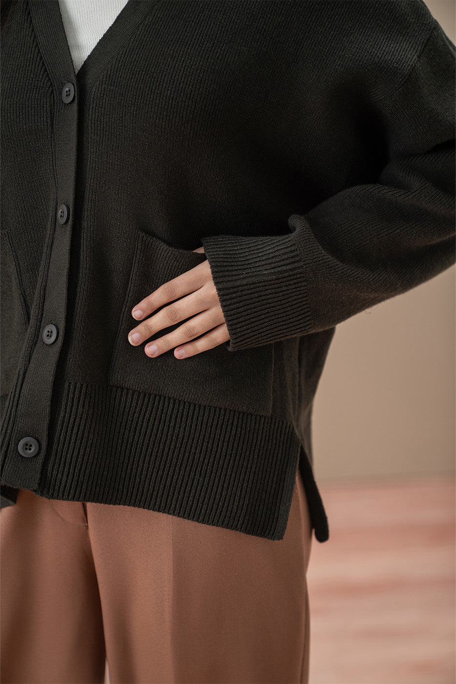 SIDE SLIT V-NECK CARDIGAN