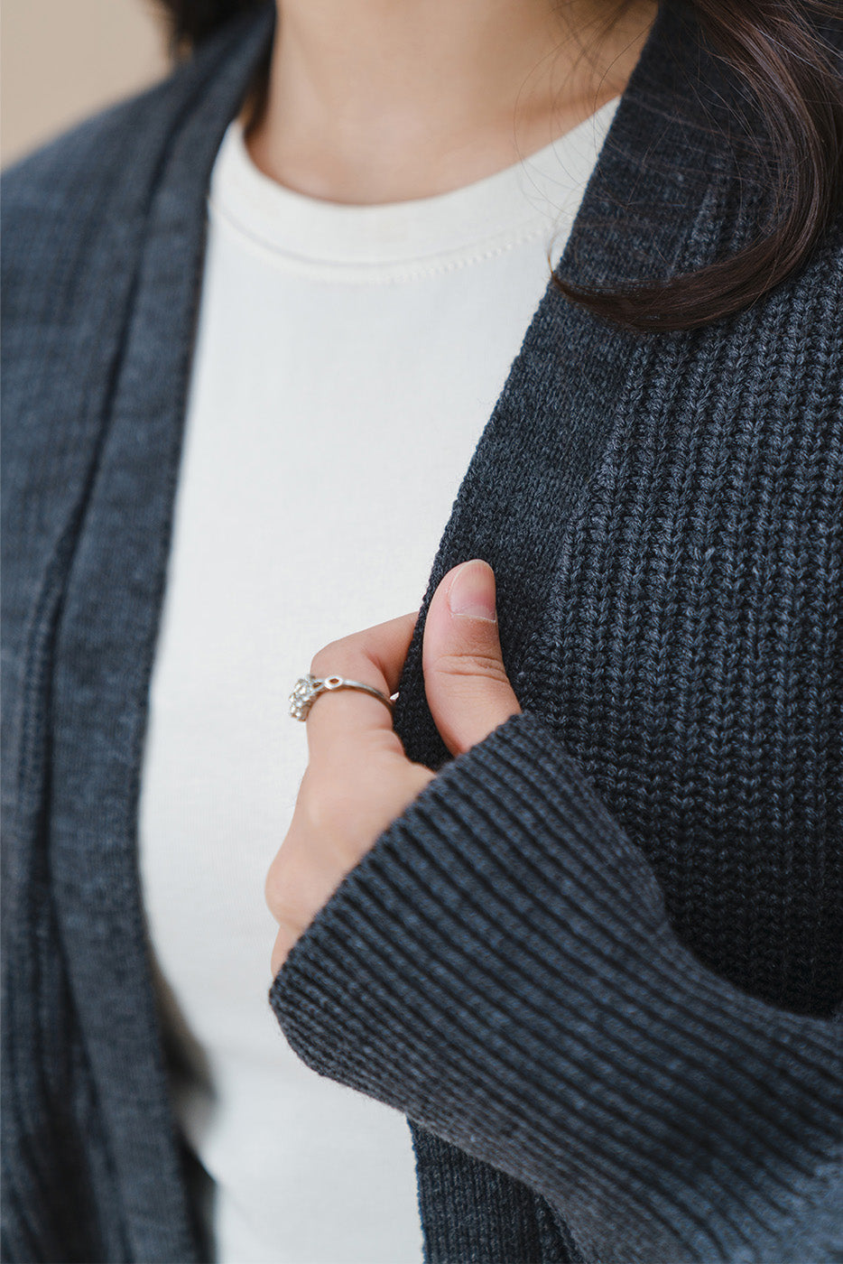 BISHOP SLEEVES SHRUG