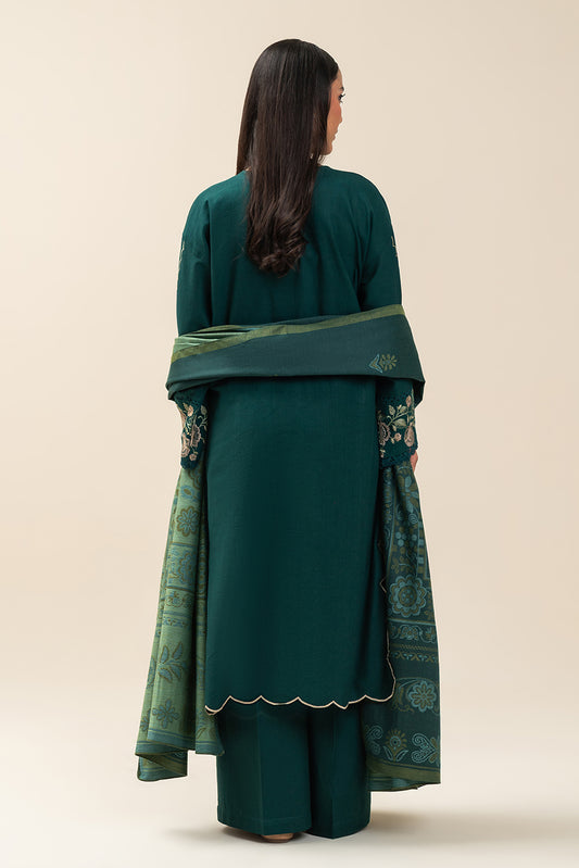 3 PIECE EMBROIDERED SLUB KHADDAR SUIT-DEEP PATELS (UNSTITCHED)