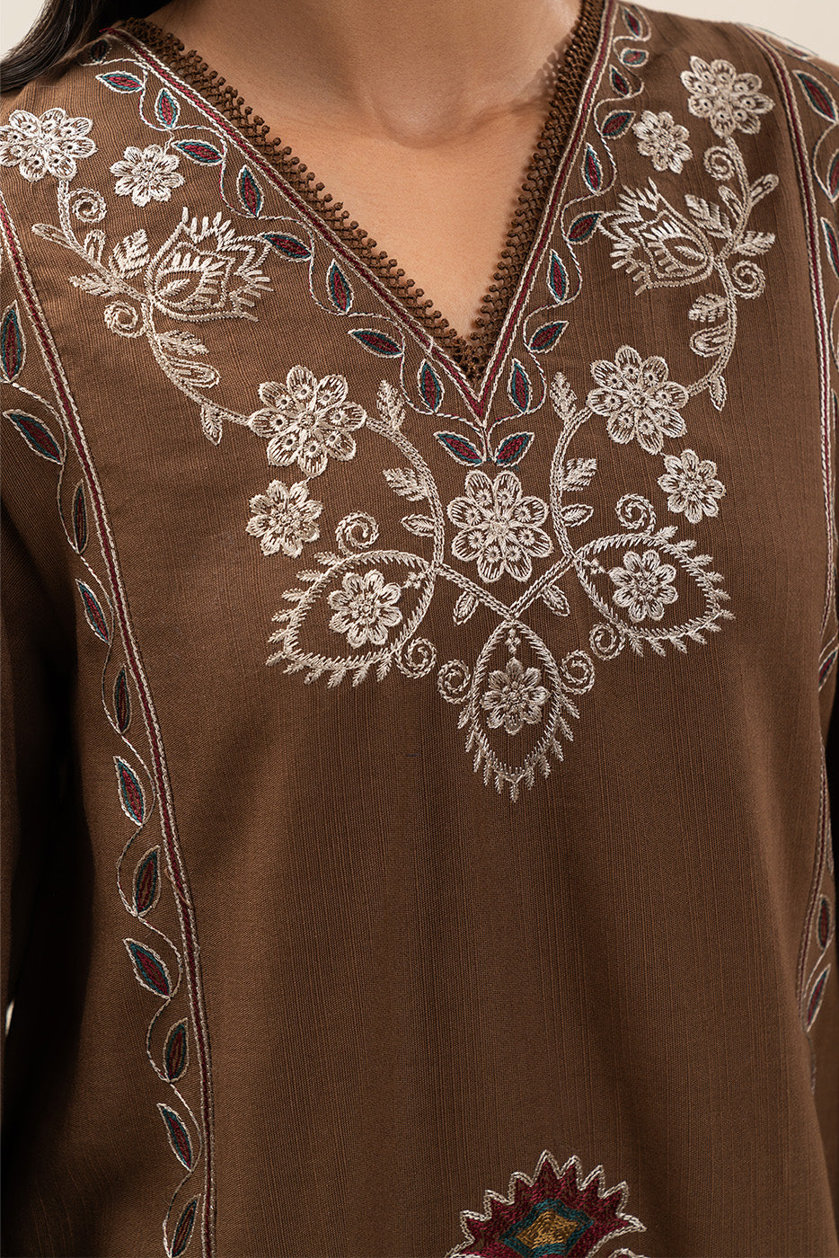 3 PIECE EMBROIDERED SLUB KHADDAR SUIT-SEPIA VERVE (UNSTITCHED)
