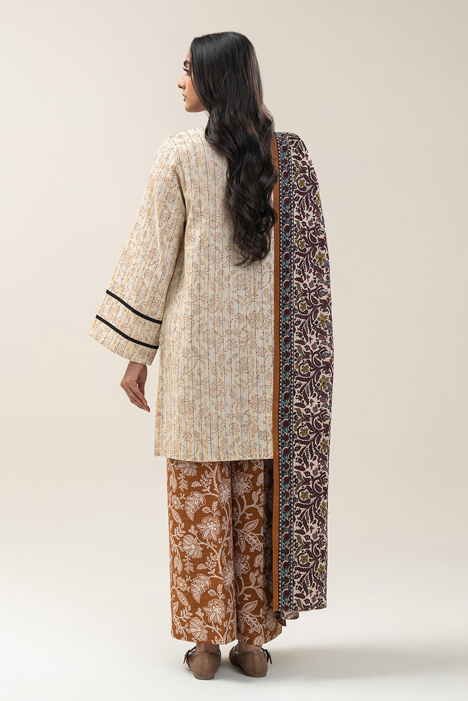 3 PIECE EMBROIDERED KHADDI JQ SUIT-HAZEL WOOD (UNSTITCHED)