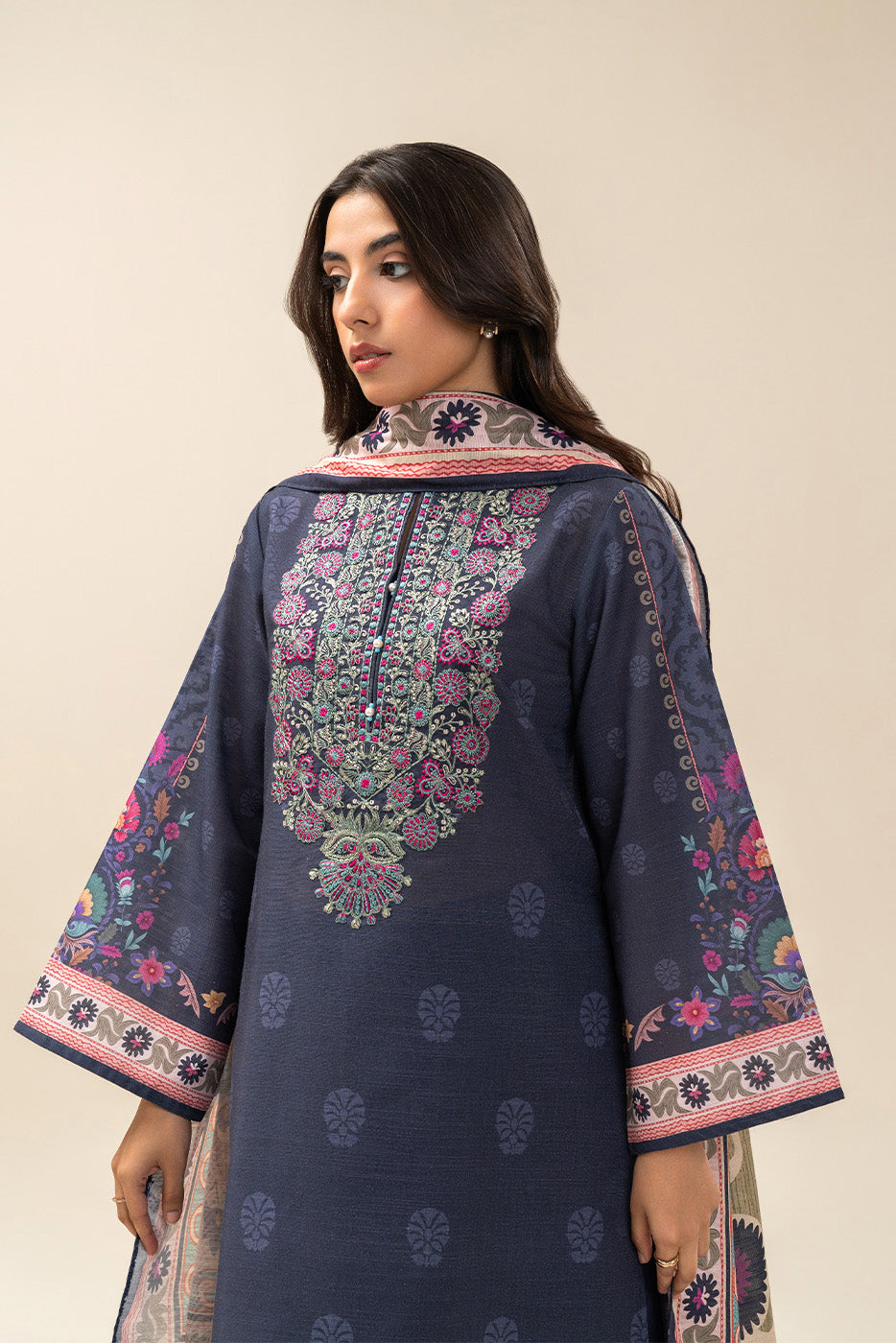 3 PIECE EMBROIDERED SLUB KHADDAR SUIT-MIDNIGHT GAZE (UNSTITCHED)