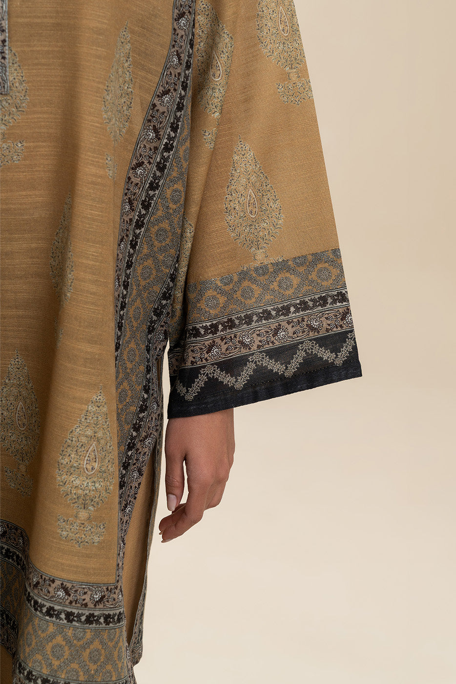 3 PIECE PRINTED SLUB KHADDAR SUIT-FLAXEN TINT (UNSTITCHED)