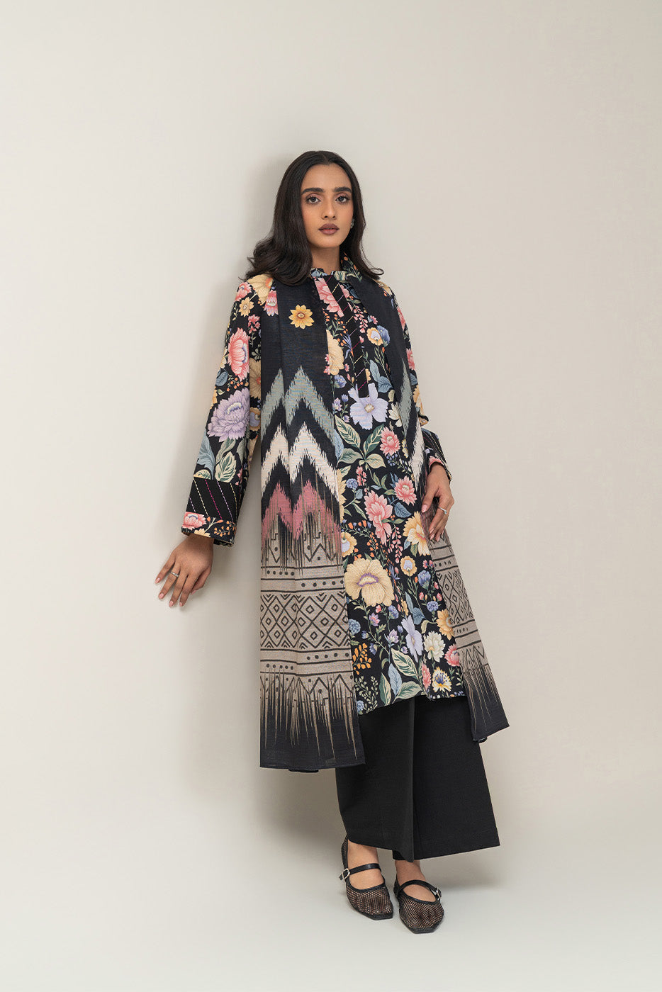 3 PIECE PRINTED SLUB KHADDAR SUIT-FLORAL BUNCH (UNSTITCHED)
