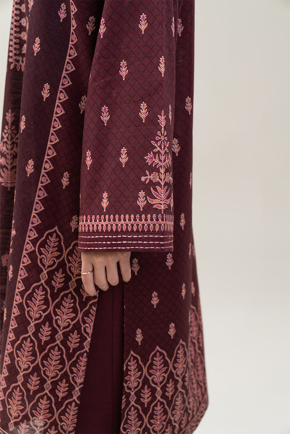 3 PIECE PRINTED SLUB KHADDAR SUIT-VINTAGE MAROON (UNSTITCHED)