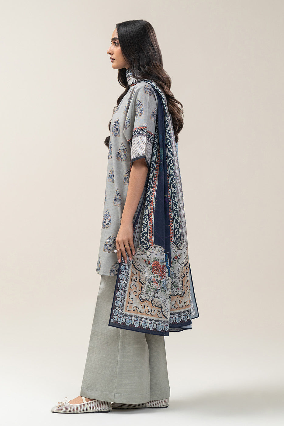 3 PIECE PRINTED SLUB KHADDAR SUIT-SAPPHIRE WHISPER (UNSTITCHED)