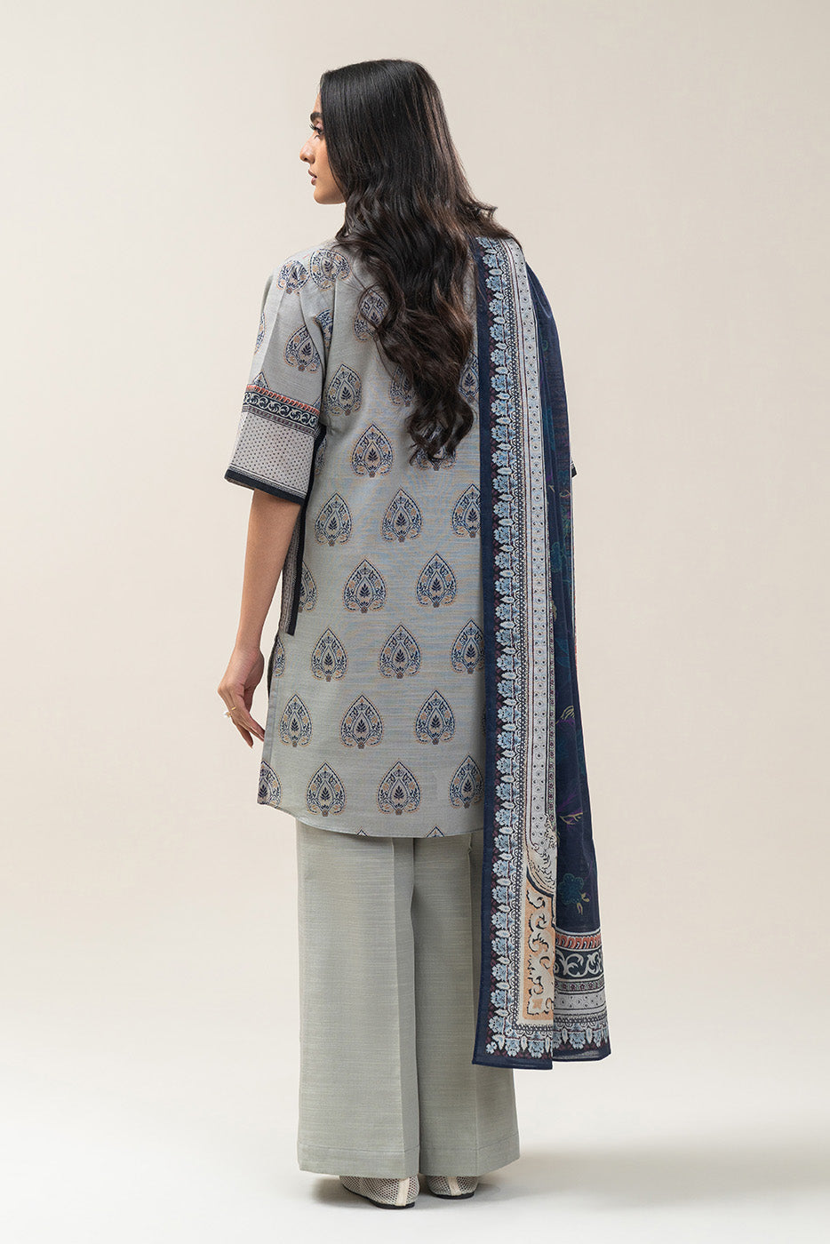 3 PIECE PRINTED SLUB KHADDAR SUIT-SAPPHIRE WHISPER (UNSTITCHED)