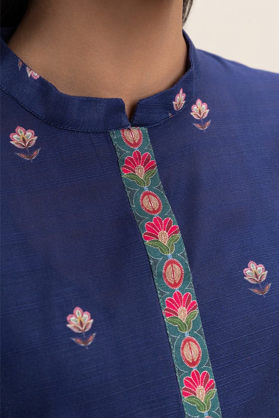 3 PIECE PRINTED SLUB KHADDAR SUIT-VIOLET ORCHID