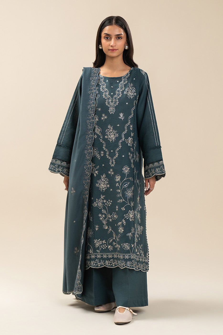 3 PIECE EMBROIDERED SLUB KHADDAR SUIT-MYSTIC AZURE (UNSTITCHED)