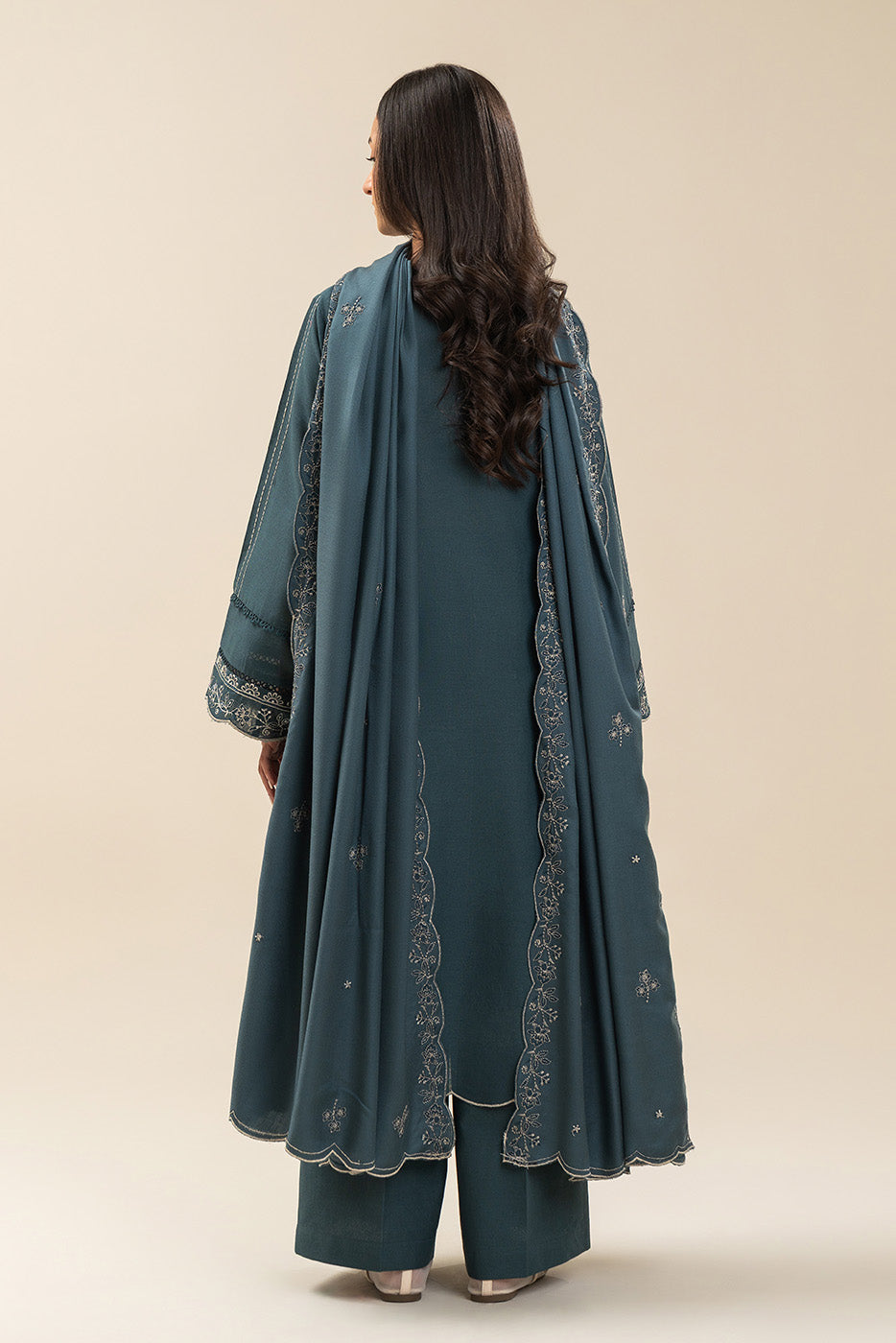 3 PIECE EMBROIDERED SLUB KHADDAR SUIT-MYSTIC AZURE (UNSTITCHED)