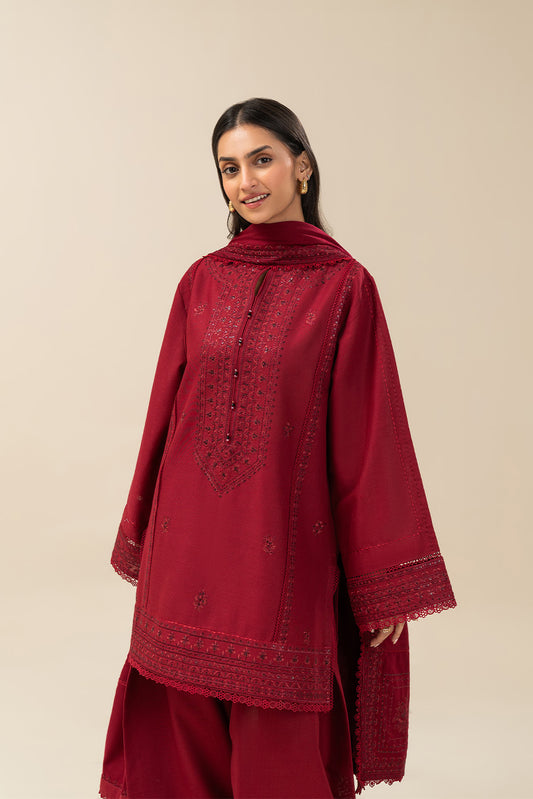 3 PIECE EMBROIDERED SLUB KHADDAR SUIT-GARNET GEM (UNSTITCHED)