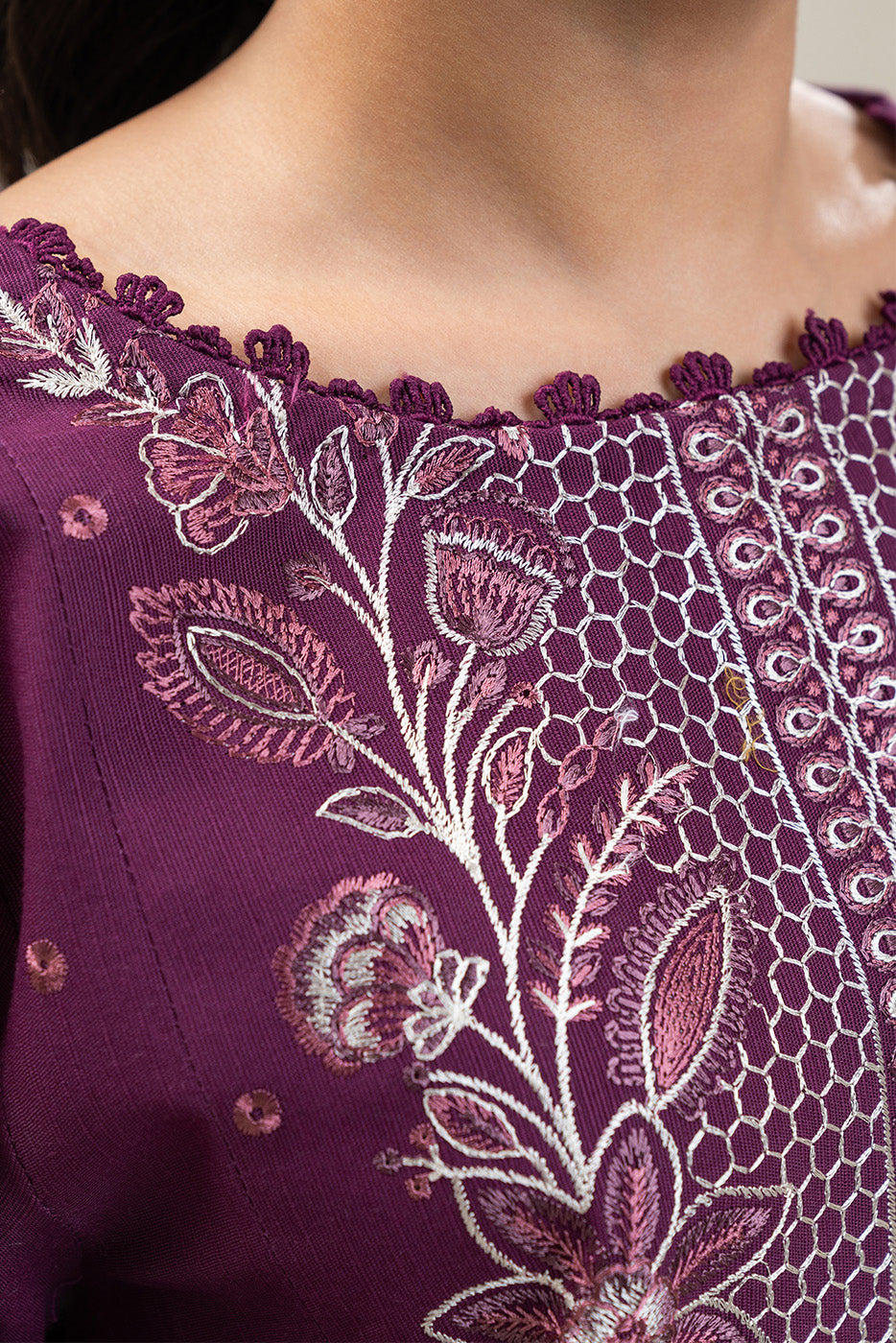 3 PIECE EMBROIDERED SLUB KHADDAR SUIT-SPRING TALES