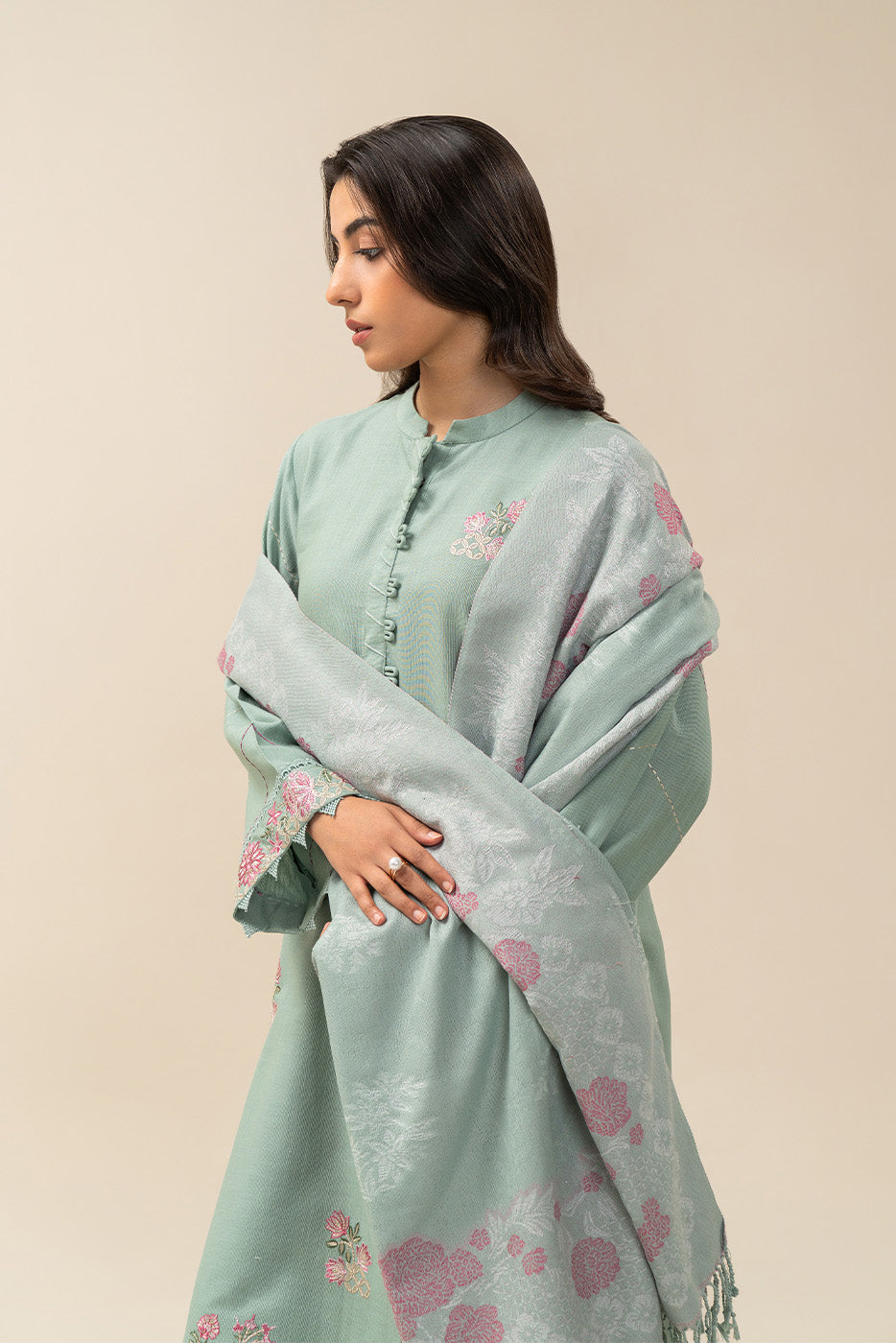 3 PIECE EMBROIDERED SLUB KHADDAR SUIT-MINT GLEAM (UNSTITCHED)