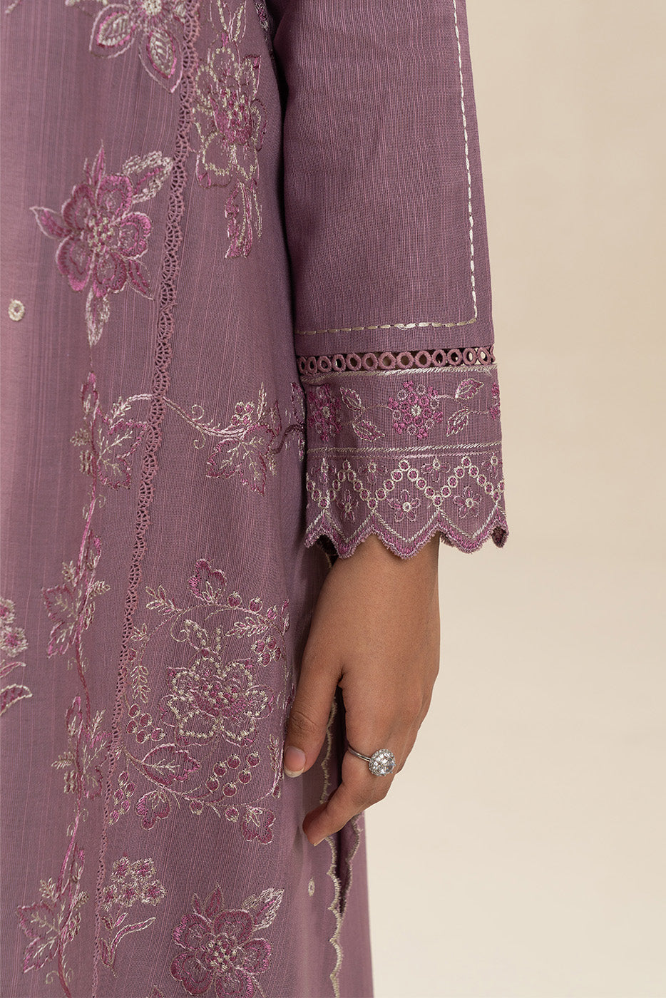 3 PIECE EMBROIDERED SLUB KHADDAR SUIT-ANTIQUE MAUVE (UNSTITCHED)